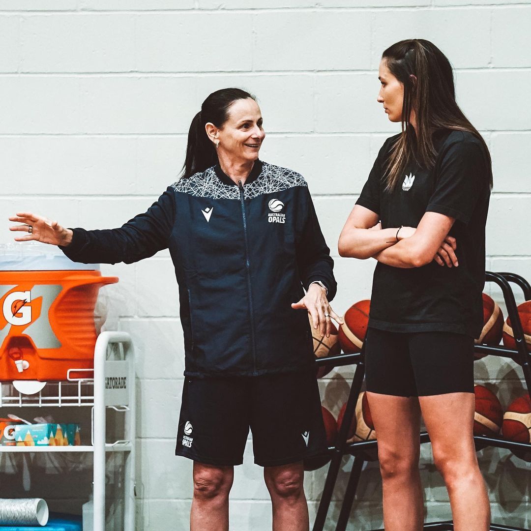 Putting in the work 😤

#FIBAWWC x <a href="/BasketballAus/">Basketball Australia</a> 📸