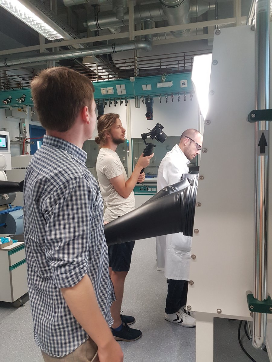 BayBatt_UBT's tweet photo. … and action! 🎬🔋🎬
Some pictures from last Friday´s #BayBatt shooting for the upcoming #InnoHike project of @MetropolregionN.
Stay tuned to find out what this is all about! We´ll keep you updated. https://t.co/pgsZuRRyaW