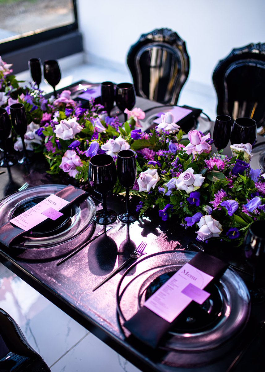 TashthePlanner's tweet photo. All black with purple florals🖤💜

@TanCelebrations https://t.co/38nOATyCiY