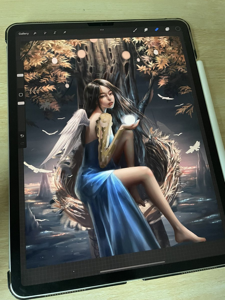 Work in progress. There will be lots of gold accessories like usual 😊

#illustration #digitalart #procreate
