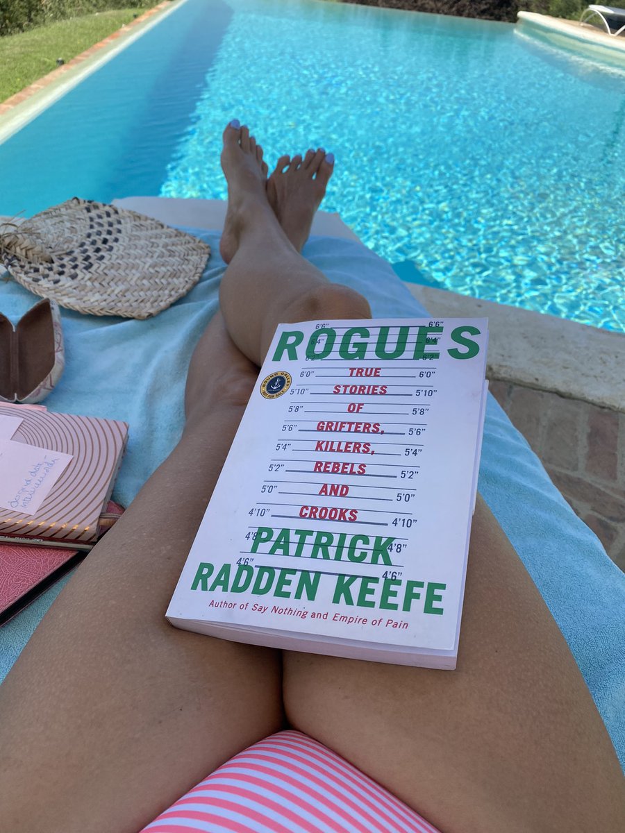 LeslieZemeckis's tweet image. Feeling roguish @praddenkeefe #behaving badly #books