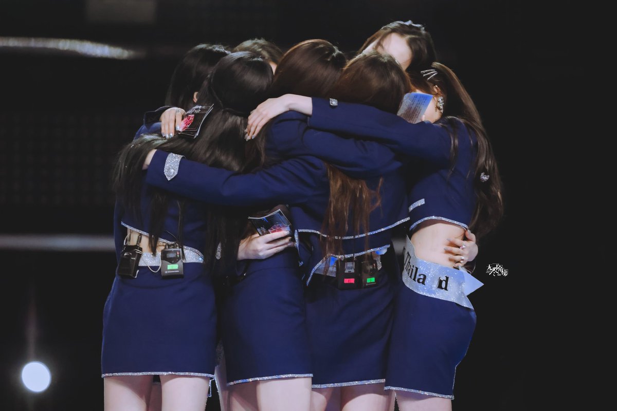 硬糖少女303-希林娜依高 ➡️ 希林娜依高
硬糖少女303-赵粤 ➡️ 赵粤Akira_
硬糖少女303-王艺瑾 ➡️ 王艺瑾
硬糖少女303-陈卓璇 ➡️ 陈卓璇
硬糖少女303-郑乃馨 ➡️ Nene郑乃馨
硬糖少女303-刘些宁 ➡️ 刘些宁_
硬糖少女303-张艺凡 ➡️ 张艺凡

even without the "硬糖少女303" i'll always be here ♡