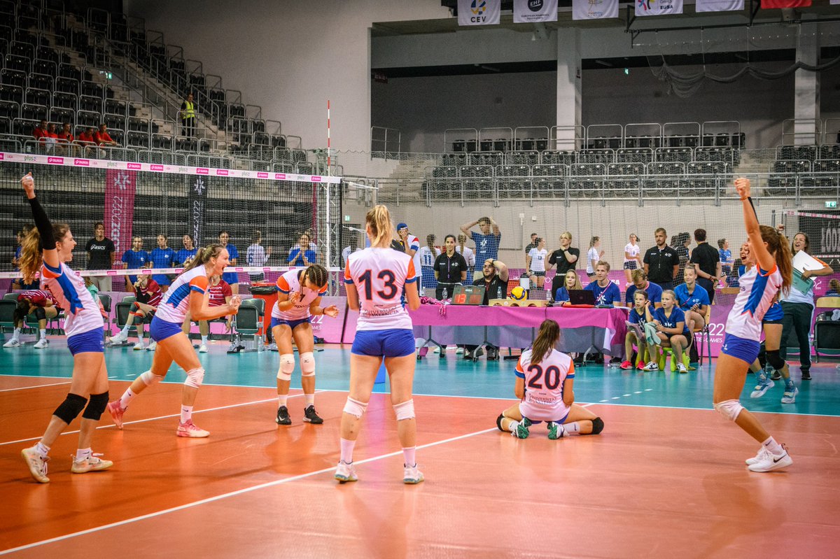 UVesports tweet media