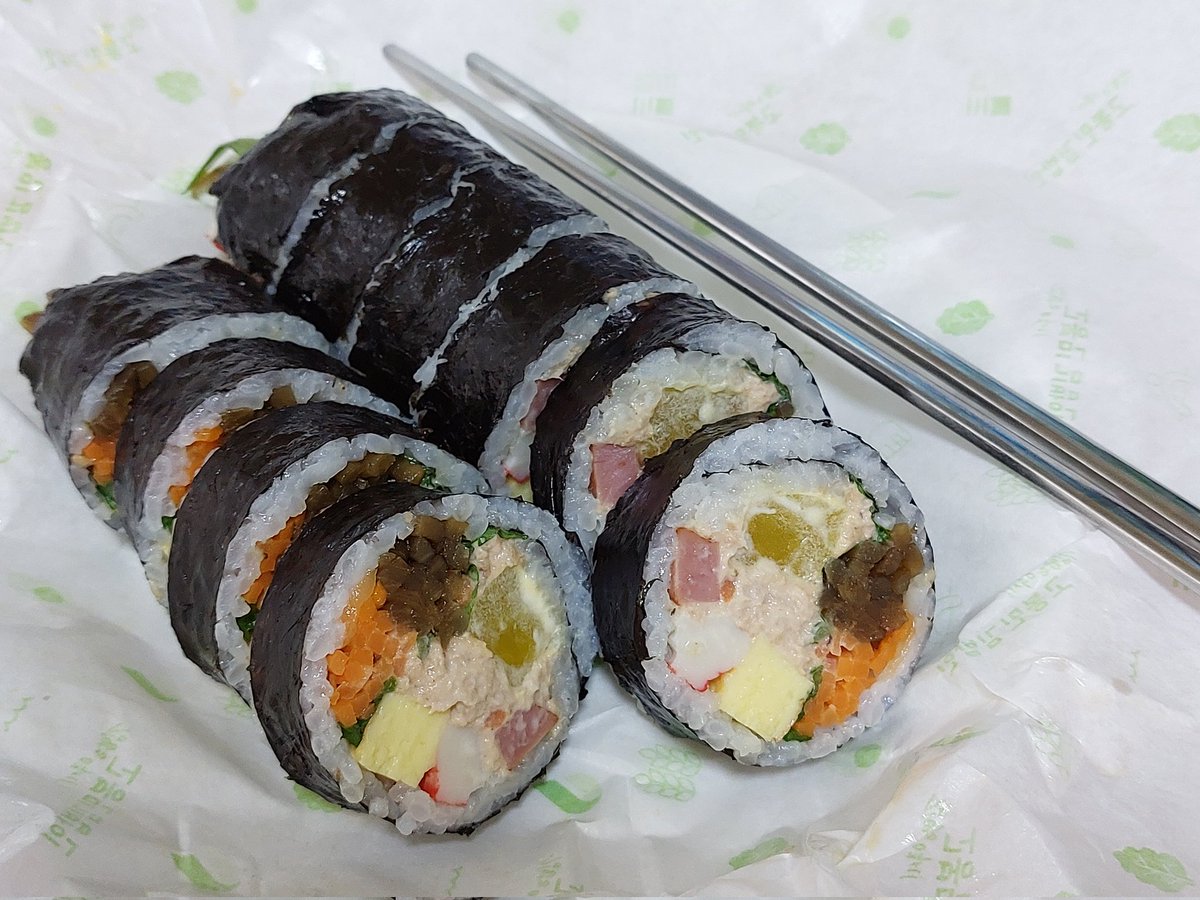 ms_hansel tweet media