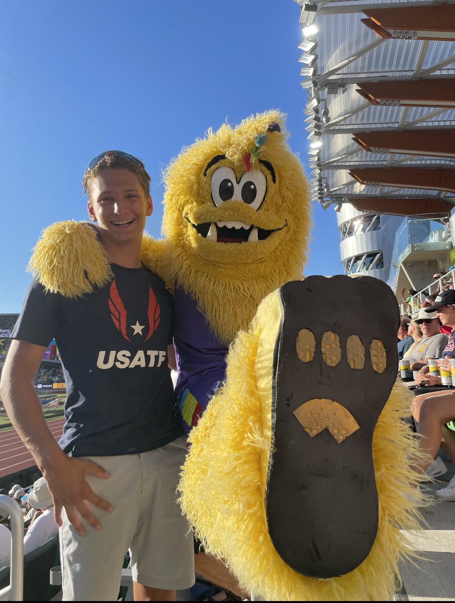 MaxReb2023's tweet photo. Once in a lifetime experience at the World Athletics Championships! Amazing to see Mondo break his world record (6.21m) and Badger Zach Ziemek take home decathlon bronze. https://t.co/sVnOcpgoYl