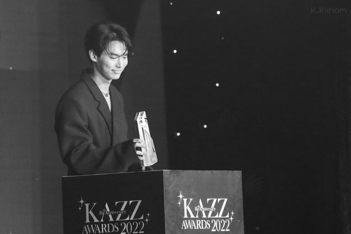 🐰🖤

#winmetawin 
#KAZZAWARDS2022