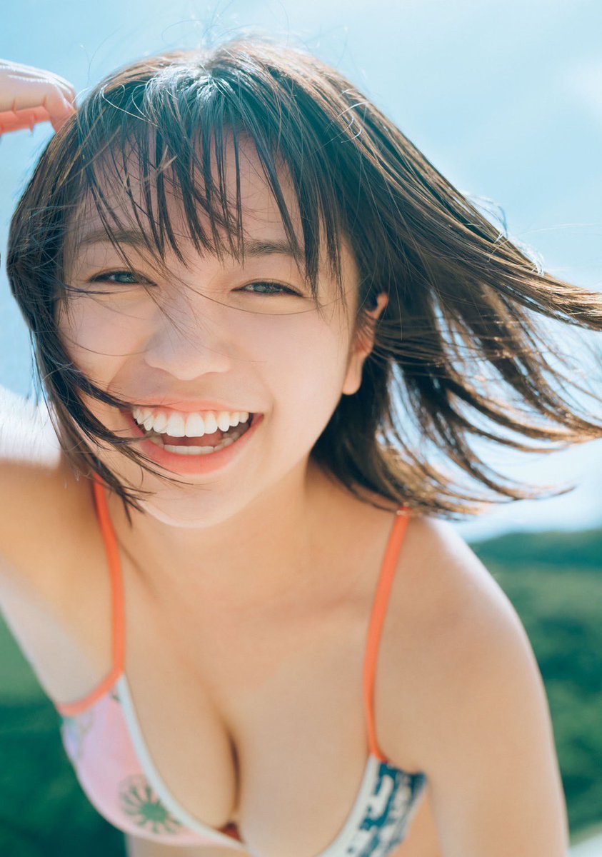 avex_gravure tweet picture