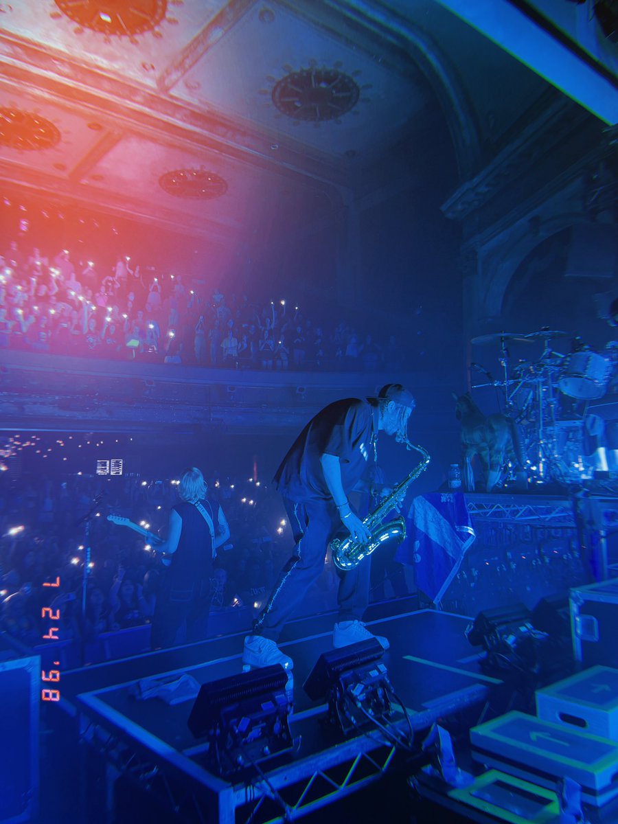 <a href="/ChaseAtlantic/">CHASE ATLANTIC</a> 🖤🫶