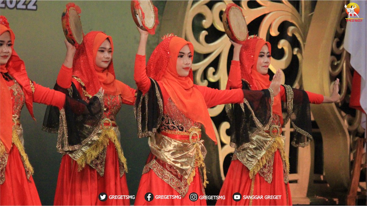 gregetsmg's tweet photo. Pentas Tari Rebana Pancawarna karya Yoyok Bambang Priyambodo | Penari : Lady, Laily, Alya, Arifa, Nabila | Produksi : Sangghita, Sekar, Billy | Gumaya Hotel Semarang, 24 Juli 2022π
#gregetsmg #sanggartarigreget #disporapar
#disporaparjateng #jatengayeng #jatenghits https://t.co/XB6NMo8HIo