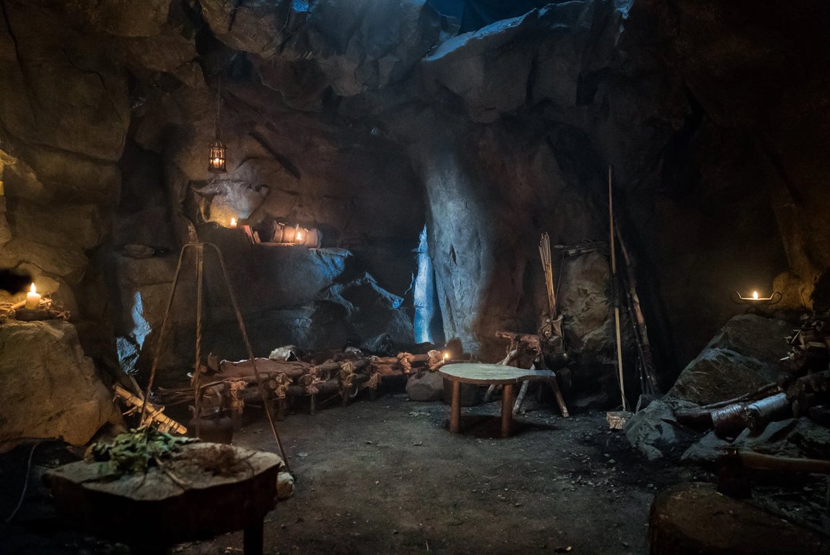 FamousLassWords's tweet photo. The Dunbonnet’s cave.
#Outlander #JamieFraser #SamHeughan #Starz #Lionsgate #Sonypictures #dunbonnet #macdubh #redjamie #Lallybroch #Scotland https://t.co/Lp2gQyfxom
