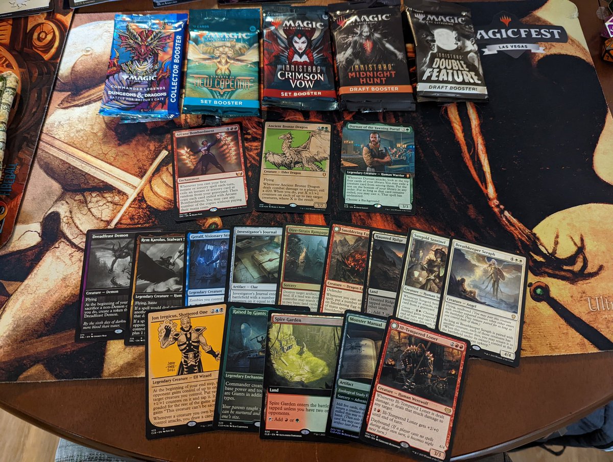 gamergalvan's tweet photo. There are my rare's and mythics from the parting gift I was given from @wizards_magic on the way out of #Comandfest https://t.co/AQlCBkike4