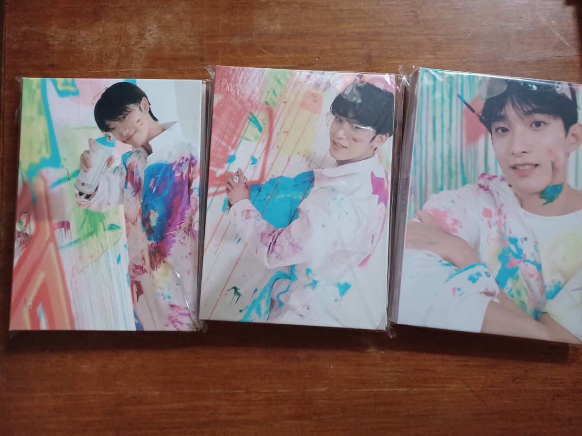 unhaengilchi2's tweet photo. GUYS IBA ANG MILAGRO PAG SA @zyrnstlwrt KAYO UMORDER !!
Inuwian ako ng ot13 na cover 😭😭 grabe kayo guys. Thank you so so so much Zee Sells !! Isasali ko talaga kayo sa last will and testament ko 😭🫶🏻
#ZeeProofs #rieuse https://t.co/NoRrzRKBGL