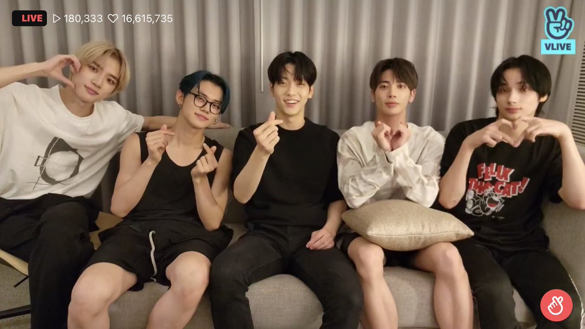 taesaurvs's tweet photo. hearteu ♡ https://t.co/ixi2mbt1Kb