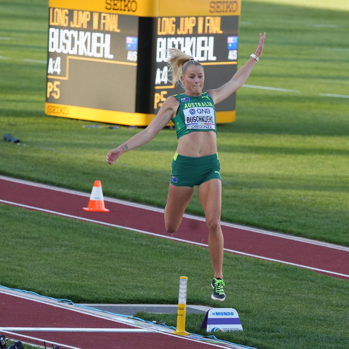 Brooke Buschkuehl tweet media