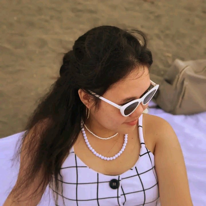 AMNLCrafts's tweet photo. Beaded amd pearl necklaces, get yours now! 🖤✨
FREE CUSTOMIZATION ✨
#smallbusiness #AMNLCrafts #oroquieta #supportlocalbusiness #handmadecraftsforsale
#resincrafts #artsandcrafts #resin #resincraftsoroquieta #diy #giftideas #beadedaccessories #crafts #necklces #pearls https://t.co/xVwPNTULYQ