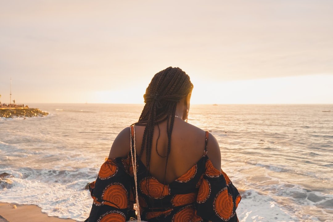 Stepping into the new week like….

Wherever you are, we wish you a happy hair week 😍.

Remember to keep those strands moisturized. Get your hands on some FroMinimal hair products today.

Visit our store. Link in bio.

#braidcare #curlyhaircare #naturalhaircare