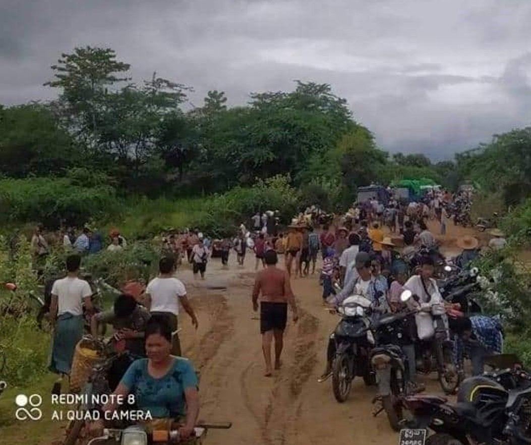 Military armed forces set fire to DhammaTharya village, Myaing tsp yesterday, resulting in fleeing of all the residents. They raided 2 villages in Taze tsp as well, and abducted 11 residents. #2022July25Coup #WhatsHappeningInMyanmar