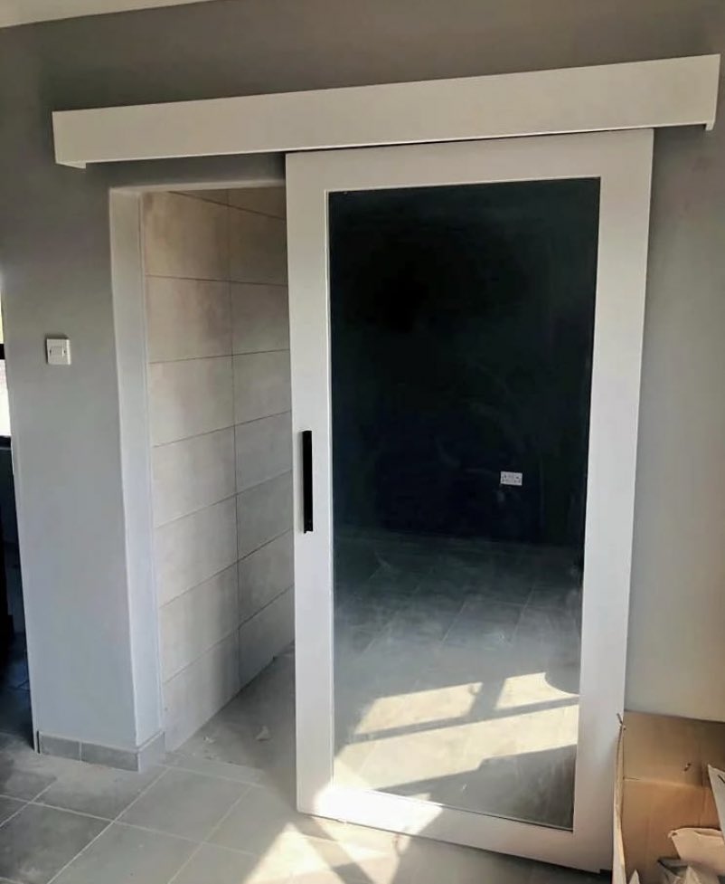 Jebba11's tweet photo. Home owner twitter, ipechetseng     End of Month Special 
Mirrored Barn Door 
WAS P3600 NOW P2999.99 
*Free Rail Mechanism
*Free Handles 
*Free Installation in Gabs
Call or WhatsApp 74177517

#PldDoors #PldDesigns #YouDreamItWeDesign #PushaBw #BrandBotswana https://t.co/r40YIaBNvF