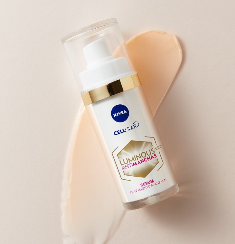 CC_Montecarmelo's tweet photo. ¡Cuidado con las manchas de este sol 🌞 imponente que tenemos en Madrid este verano! 👉 para cuidar tu piel, en nuestra tienda #Marvimundo puedes encontrar el Sérum SPF50 Cellular Luminous 630 Antimanchas de @nivea_es, con el que reducir las manchas ocasionadas por el sol. https://t.co/m8TOnm0sAM