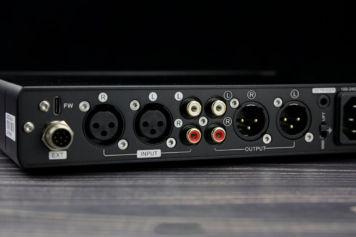 shenzhenaudio's tweet photo. A genuine competitor to far more expensive headphone amplifiers. #A90D https://t.co/hLeL0eVTE8