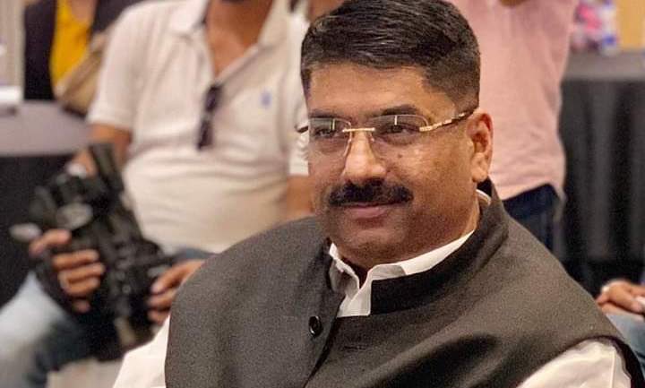iam___fas's tweet photo. I’m deeply anguished by the sudden and untimely demise of Rajesh Prasad #IAS. We’ve lost a good administrator. Prayers for your heavenly abode Sir. May you rest in eternal peace 🙏. We will miss u sir. Thank u so much sir for everything what u have done for our nation.
#RIP Sir🙏 https://t.co/tPCW2aHUK6