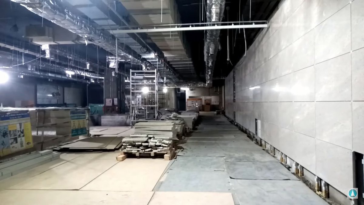 Sahilinfra2's tweet photo. #Mumbaimetro L3
MIDC stn.
PSDs being installed,OHE,track work done,Interior works underway.The ceiling looks similar to what I have seen in  Punemetro. Definitely some urgency in work shown now 
PC:Black Mountain Motto https://t.co/vck64PsvWo