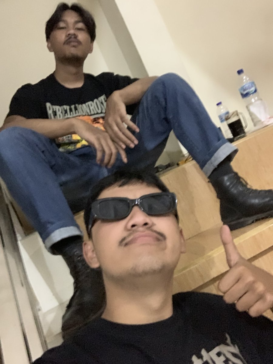 ryanntzuuu's tweet photo. 🤨 https://t.co/ytfDbu2YWq