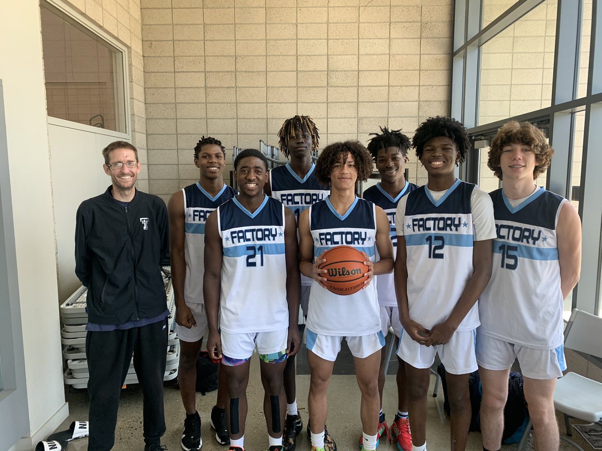 FACTORY 2022!! Another great season. There improving drastically. Skill sessions start in two weeks. These guys are gonna dominate hs. Just like our kids ALWAYS do 
✌🏼🙂🏎💨🏭🏁 #lastdance #resume 
<a href="/carter_gittens/">Carter Gittens</a> <a href="/KyGreen0/">Ky Green</a> <a href="/ashtonreese10/">ashton reese</a> <a href="/BryceFord21/">Bryce Ford</a>