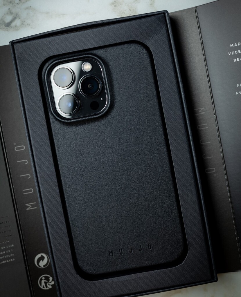 Our packaging has been redesigned without any plastic. We're working hard to make everything we do more sustainable. We can't wait to share what's coming :) instagr.am/p/CgbOBNFM1Hr/