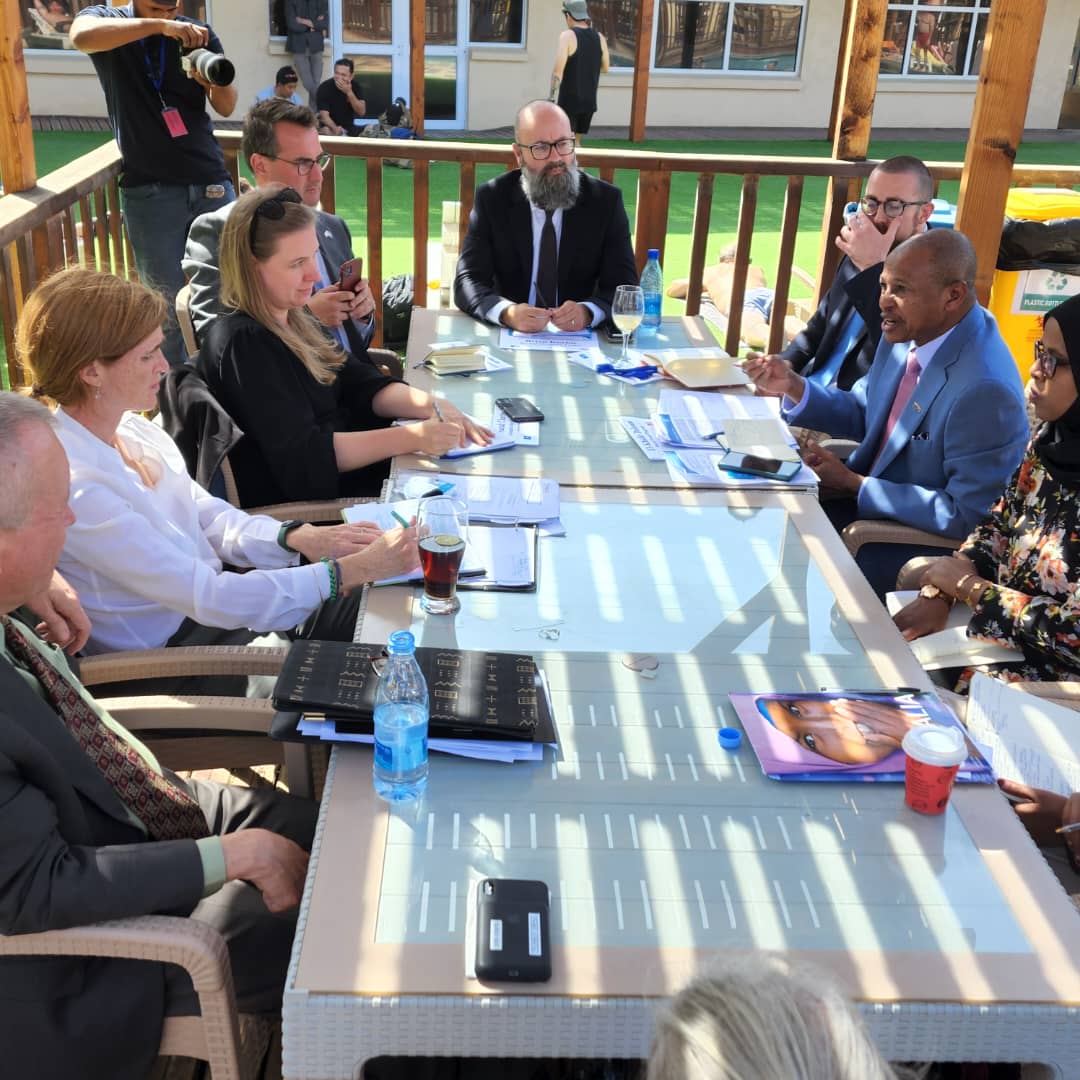 NGOConsortium's tweet photo. Pleased to meet @PowerUSAID to discuss @USAIDSavesLives additional support to avert famine. @NimoA_Hassan highlighted urgent action from donors will help partners scale up of humanitarian response. https://t.co/19OSooph3g