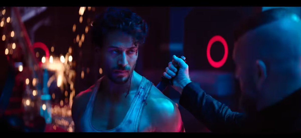 theDeep_ts's tweet photo. Vintage Looks @iTIGERSHROFF bhai 🖤💥

#ScrewDheela https://t.co/HzjWPORbN9