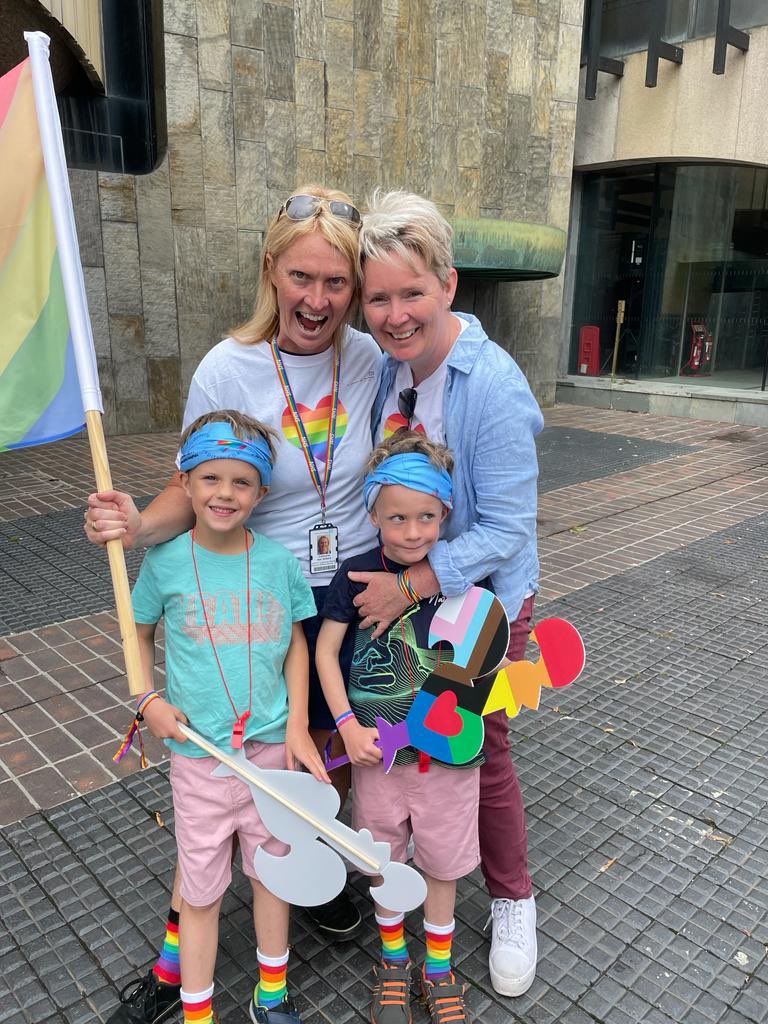 cvniekerk1's tweet photo. Wonderful to be part of the #bluelightbreakfast and @northernprideuk march with @NewcastleHosps @NUTHEqualities. Also managed to catch up with @RunnersNFR, great to see so many club members after a very successful #LGBT5kfest opening @northernprideuk on Friday night. https://t.co/nXqlQ7yPGU
