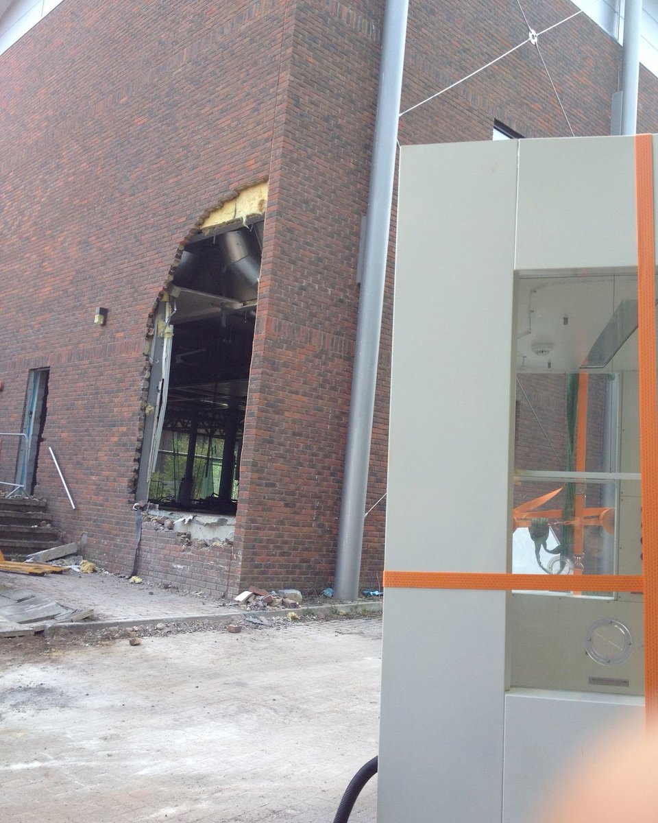 Richmond_Sci's tweet image. Sometimes, making a whacking great hole in a wall, is the only way to get things done.
#labclearance #realtimechem