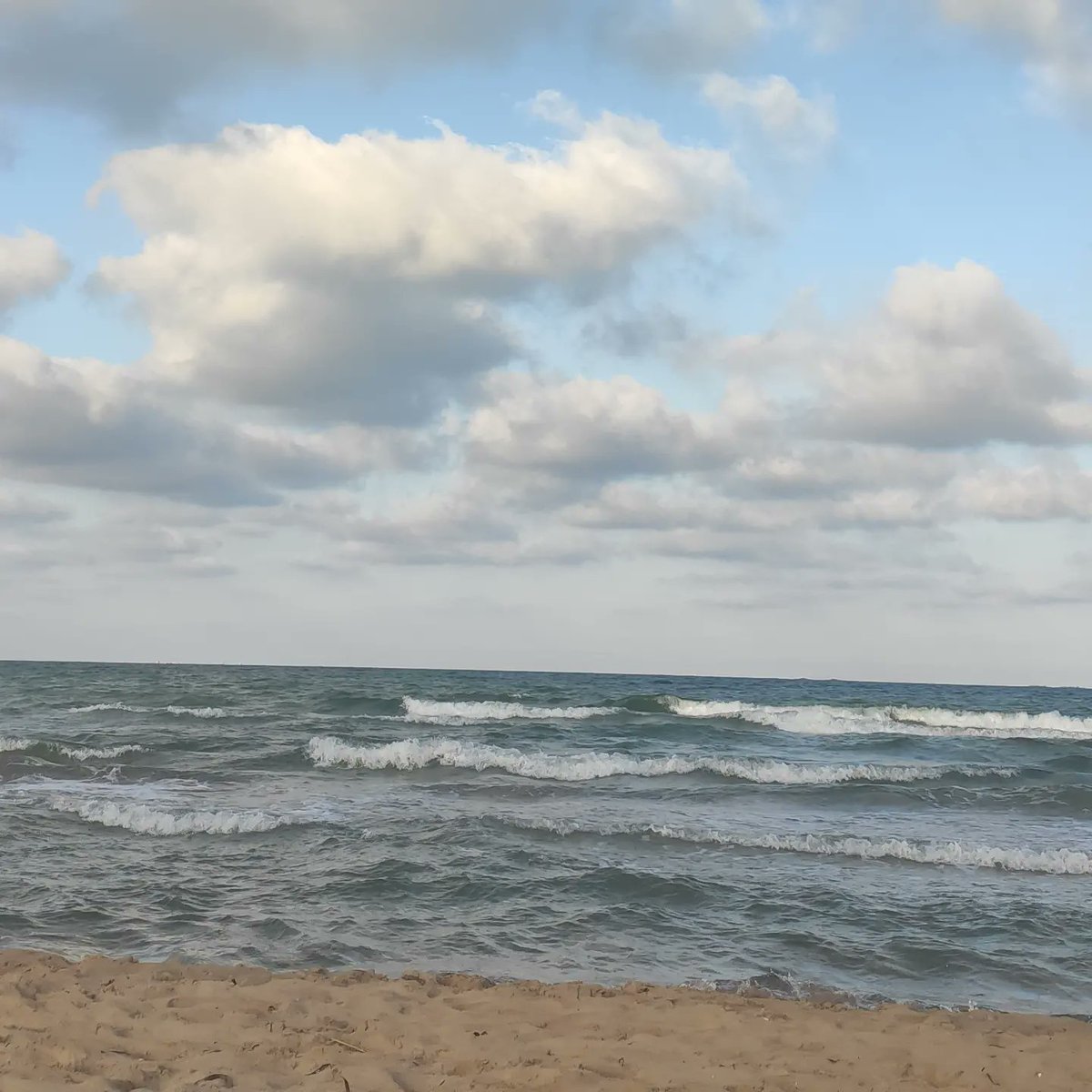 jvhp4878's tweet photo. Que días más necesarios cerca del mar #vacaciones #holidays #playa #relax #desconexion #sun #luz #Sol #verano #summer #julio #july #Naturista #nudismo #Alicante #ElRebollo #guardamar #Spain #España #amor #love #selfie #happy #feliz #gay #gaylove #photooftheday #picoftheday https://t.co/IaD5jHWvOn