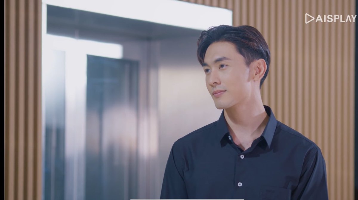 ki_chabar's tweet photo. #loveat9ep4. สายตาอาจารย์วรรณสิงห์ ดูอ่อนโยนมากค่ะ 😍 #นัททิว https://t.co/UFDZHGd1sG