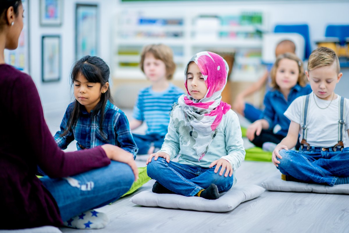 NICEComms's tweet photo. NICE guidelines contain @NIHRresearch funded research recommendations.
The social, emotional and mental wellbeing in primary and secondary education guideline includes 5 areas where our committee made research recommendations.
Learn more: https://t.co/i2CHje9kx7 #NICEResearch https://t.co/DkS819isAw