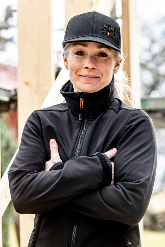 ScandiWorkwear's tweet photo. Did you know that our Scandi brands have female fit equivalents on the majority of their ranges?  #workwear #hellyhansenworkwear #fristads #blaklader #WomenInSTEM #womeninconstruction https://t.co/GtOKLcHoSO