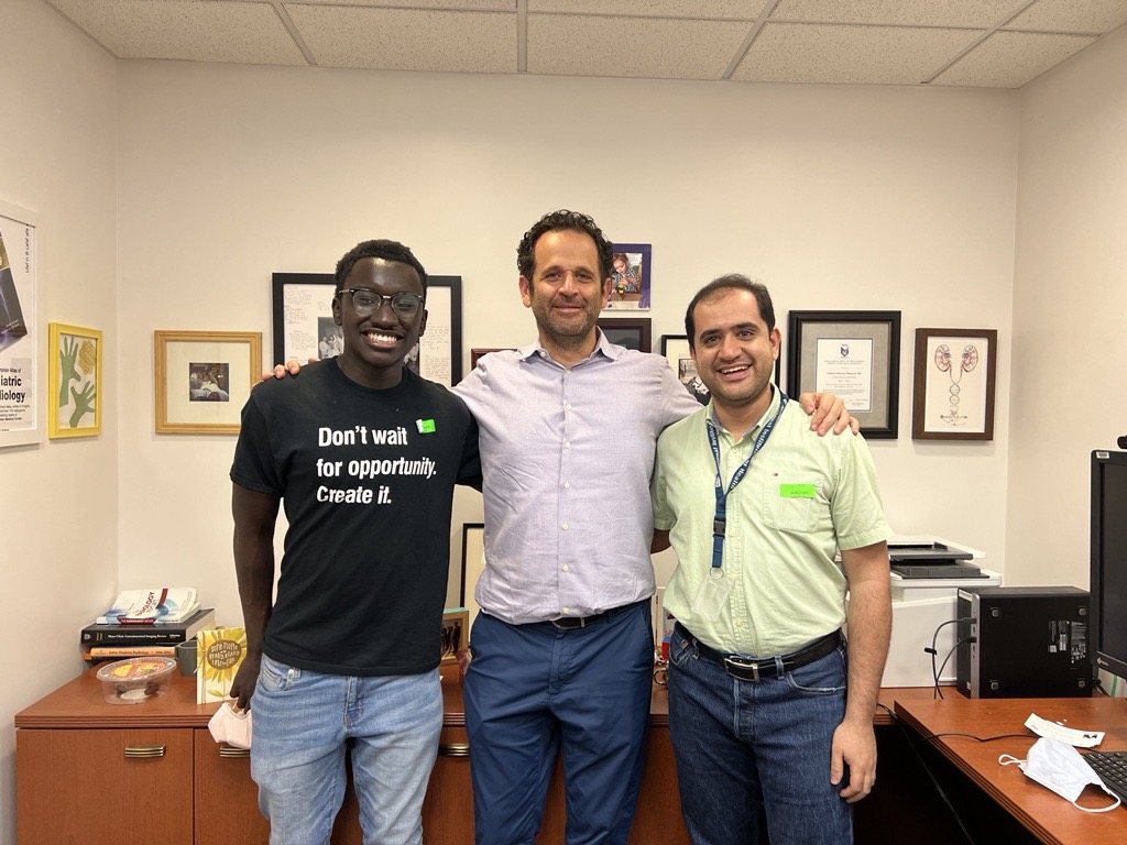 PouriaYazdian's tweet photo. It was gratifying to spend the summer sharing what I learned from my mentor, @aamalayeri, with my summer student.
Together, @NIH_OITE and @NIHRadiology did an outstanding job of making this opportunity a reality for all of us. @draditichauras1 #AMprj https://t.co/uYTqTc6ia2