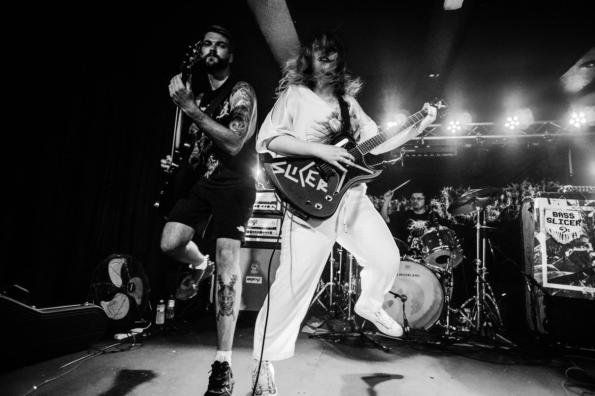 PupilSlicer's tweet photo. Double Dunable action supporting @portrayalof in Northampton last week!
Next up on tour with @ITHACABAND and festival appearances!
@de_gtrs
@Nataldrums
📸@ IG nicholasasayers
#dunable #guitars #tour #pupilslicer #grindcore #mathcore #postmetal #daddario https://t.co/lr2X1lLdbv