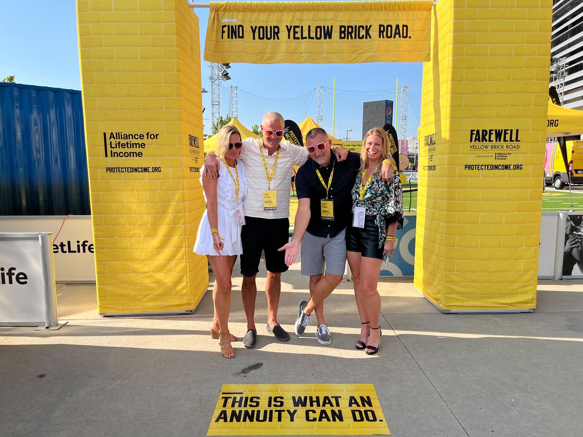 JeanStatlerALI's tweet photo. 2 days, 2 @EltonOfficial shows, countless important conversations about #protectedincome. Thank you to our members like @Prudential and @AIGinsurance who help make these moments possible. Next stop: Foxboro, MA! https://t.co/rBrR5fIgF7