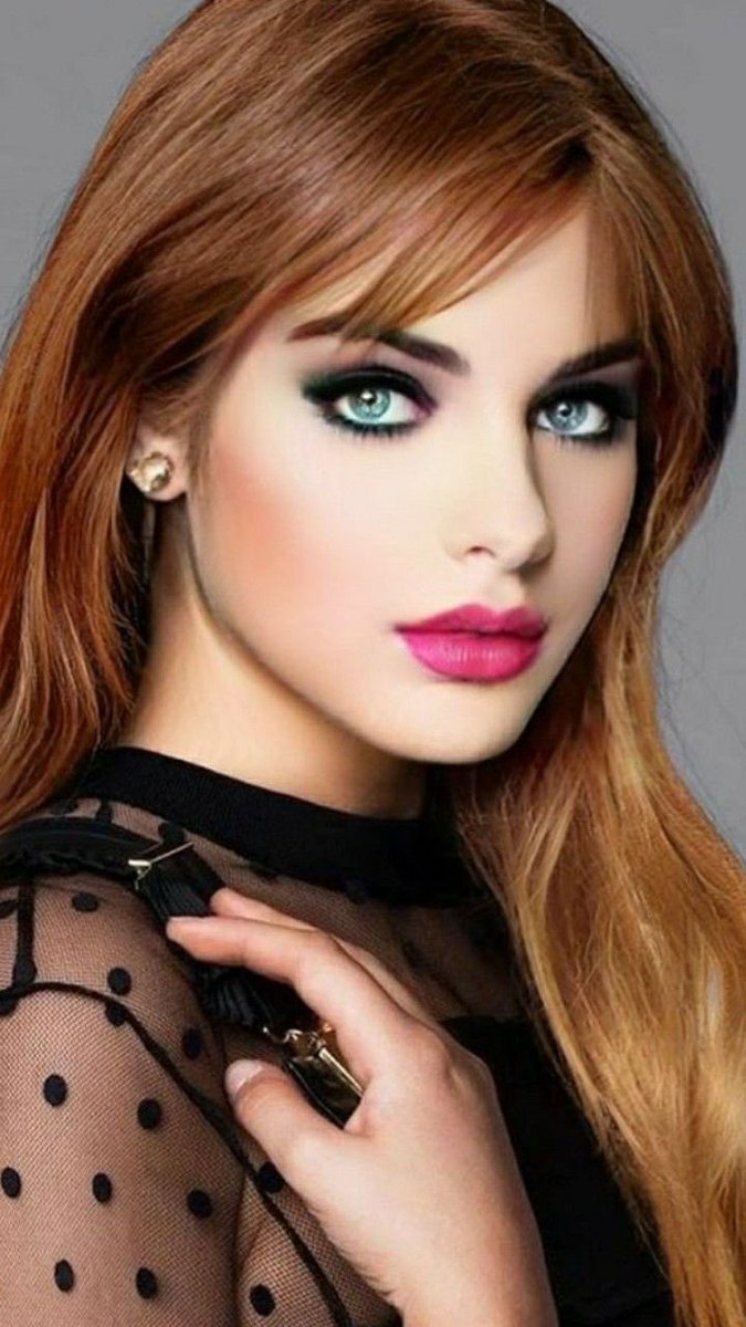 في النهاية نحن مجرد قصة ....