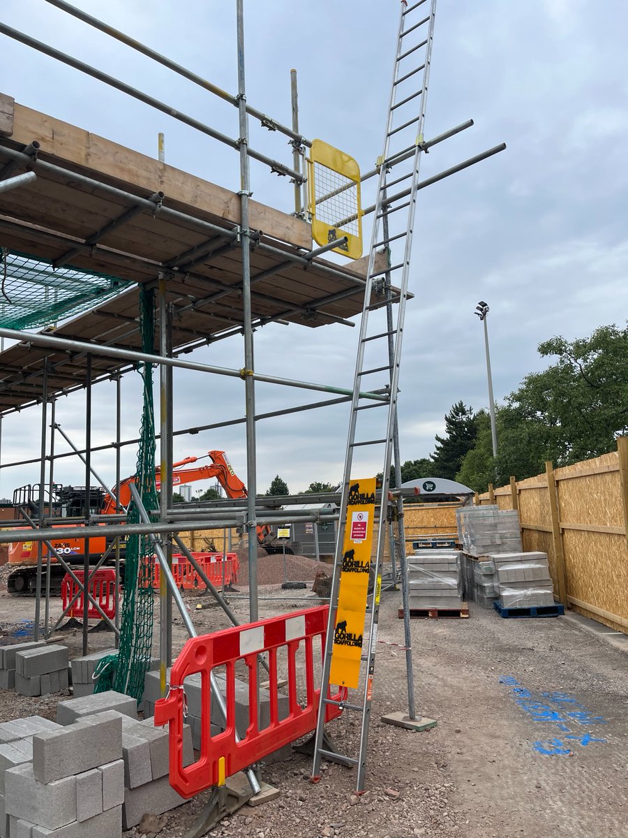 GorillaScaffold's tweet photo. Scaffold erected for another Costa Coffee job in Walsall🦍

Thirsty work this is 👀

#Scaffolders #Scaffolding #Construction https://t.co/avxRv07CkC