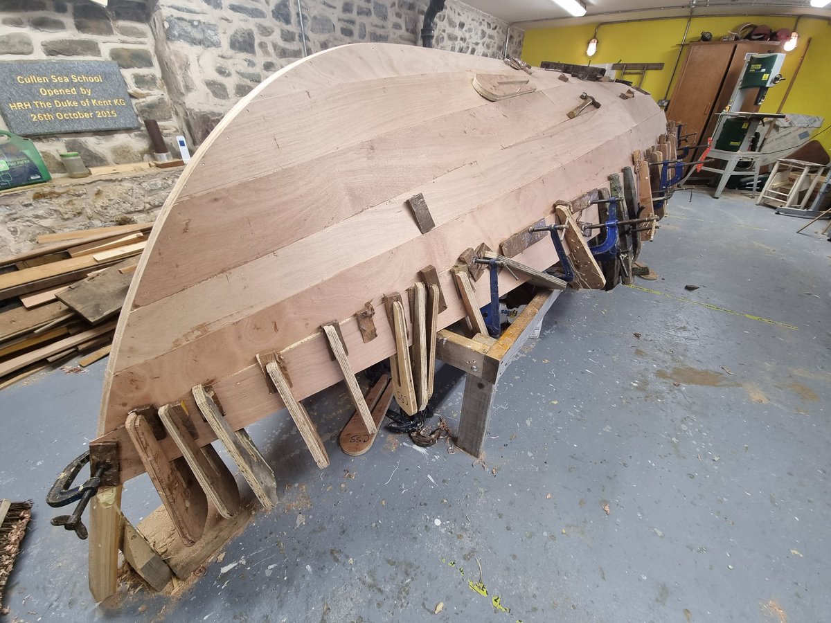 The final plank has been glued into place on this side of the St  Ayles Skiff.
#boatbuilding #staylesskiff #coastalrowing #cullenseaschool #cullen #discovercullen #nurtureinscotland