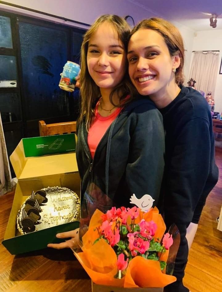 mamitamycel76's tweet photo. They missed Steph so much!.. 5 months ba  naman!...lalo na si teh Phoebe nya sobra miss na sila.

@stepphaniejordn
#StephanieJordan https://t.co/iZZfGFniUK