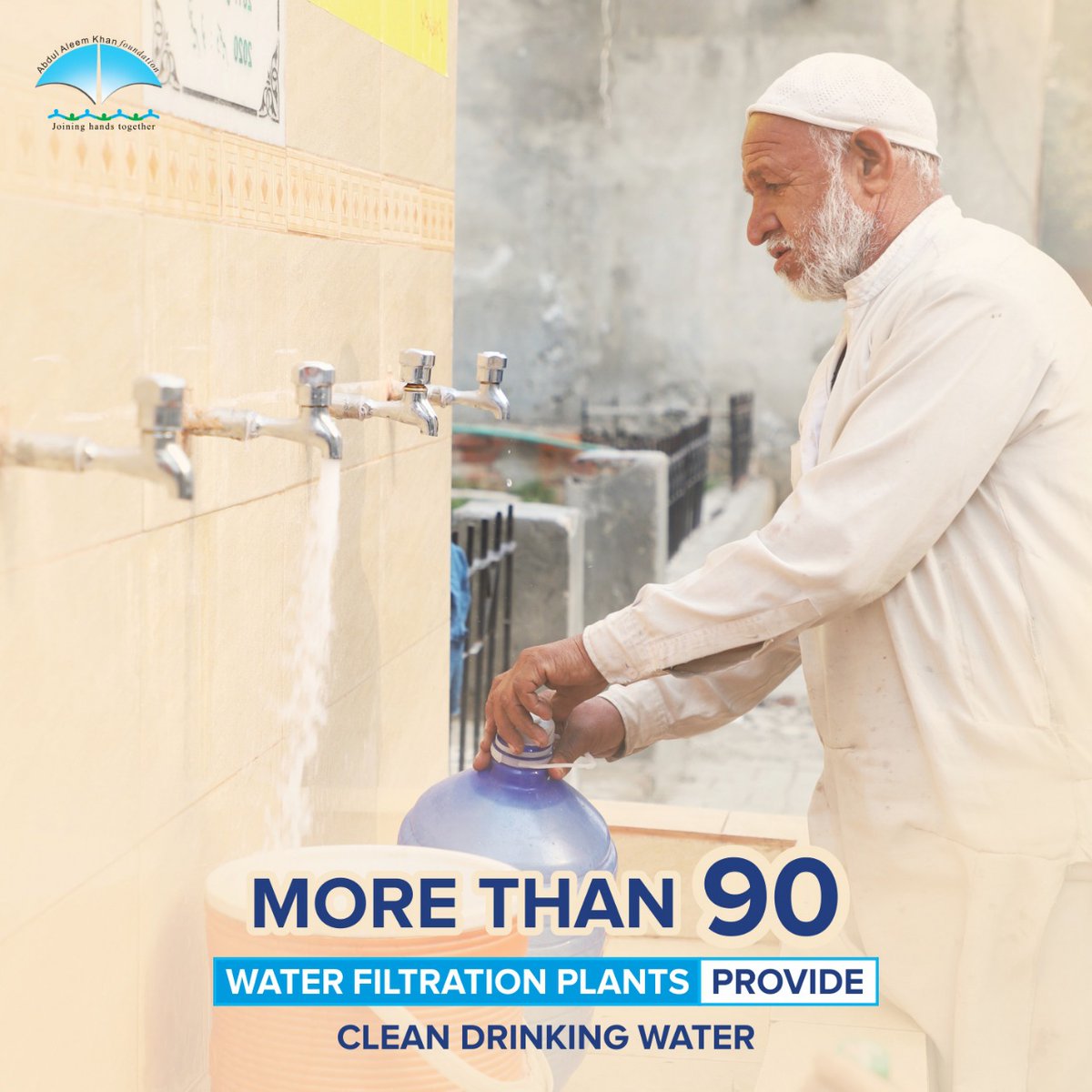 عبدالعلیم خان فاؤنڈیشن ہر لمحہ، ہروقت انسانیت کی خدمت کیلیے اپنا کردار ادا کر رہی ہے۔ لاہور میں 68 اور پنجاب کے دیگر شہروں میں 25 کے قریب واٹر فلٹریشن پلانٹس نصب کئے گئے ہیں جن سے عوام لاکھوں گیلن روزانہ پینے کا صاف پانی فراہم کر رہے ہیں۔ 
#AAK_Foundation #WaterFiltrationPlants