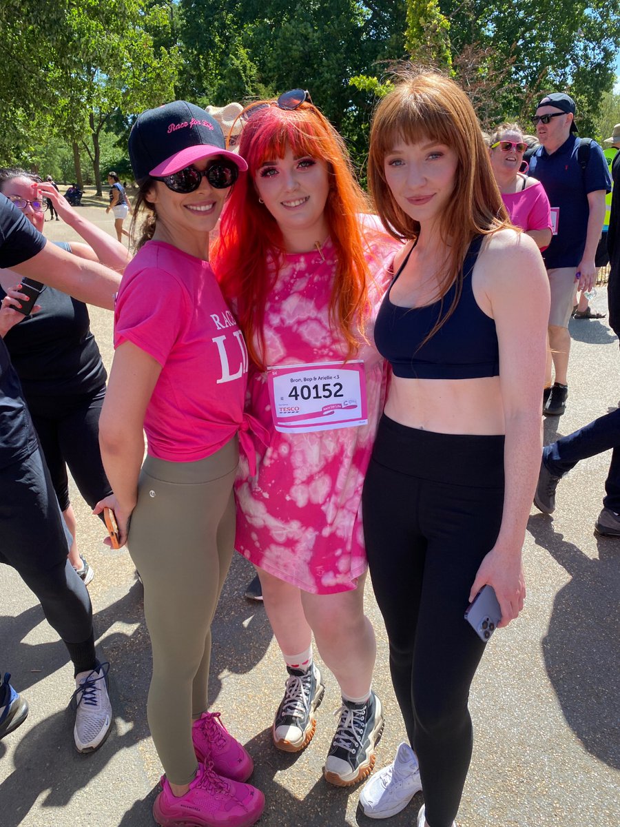 beppypaige's tweet photo. and obviously it was lovely to see the girls and walk a tiny part of their race with them to show our support for the impressive day they all had organised. ✨♥️
Forever proud
#teamsarah #raceforsarah #raceforlife2022
♥️♥️ https://t.co/tjbCiHObVD