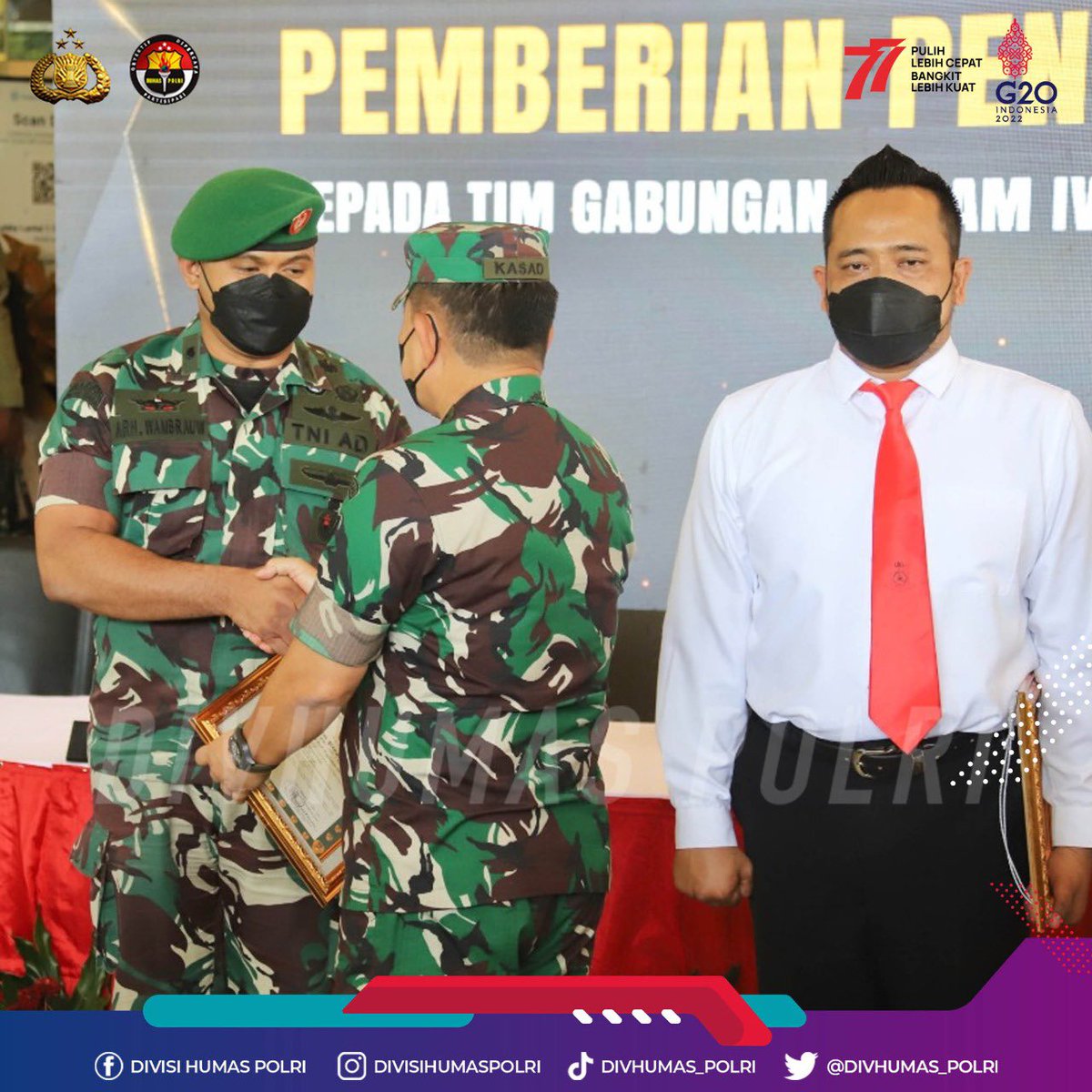 DivHumas_Polri's tweet image. Berhasil Ungkap Penembakan Persit, KASAD Apresiasi Tim Gabungan TNI-Polri