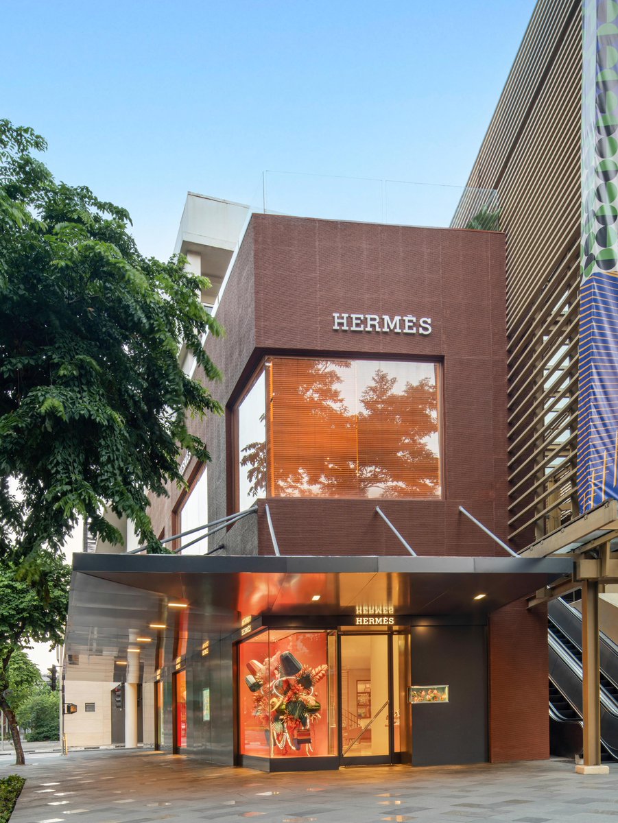 Hermes_Paris's tweet photo. Hermès is delighted to announce the reopening of its new store in Manila. 
https://t.co/IrtsPgdZa9
#HermesManila https://t.co/J43DD0KZsK