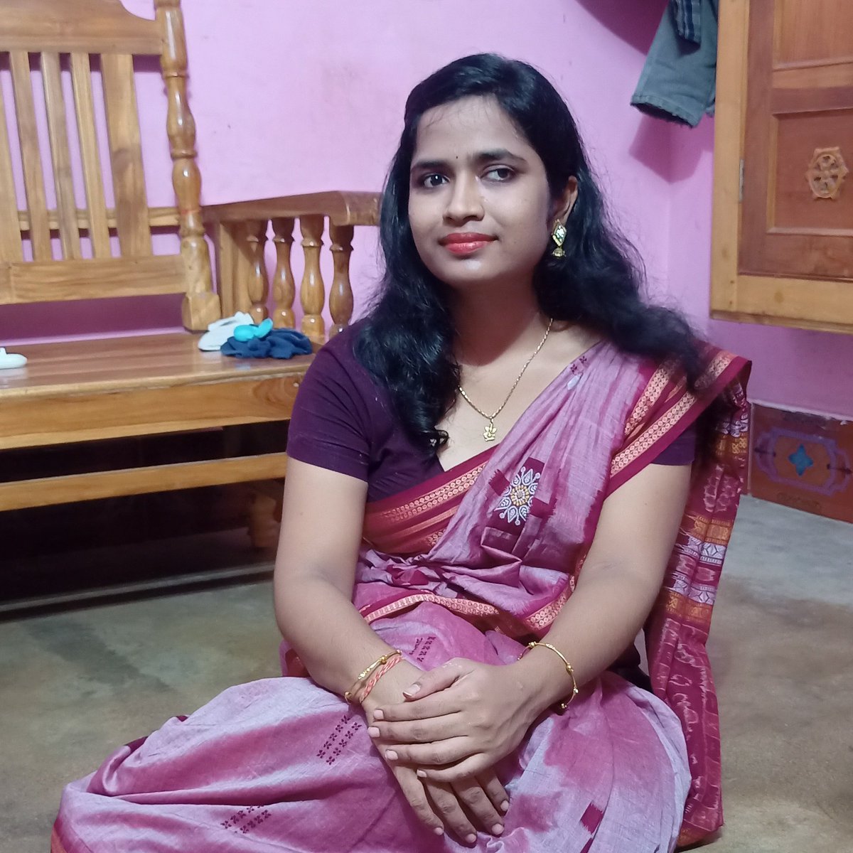 truptiranee's tweet photo. #NewProfilePic https://t.co/Fp6bXUC2Jz
