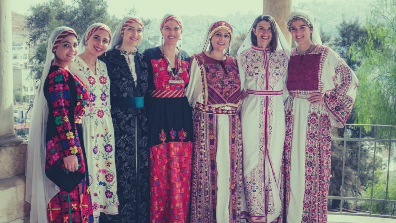 palestinian traditional dress